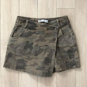 Zara Y2K Camo Mini Skorts Size S